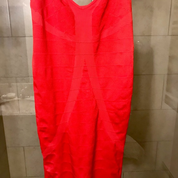 BEBE Red Shinny Seamless Mini Dress Ribbed & Bandage Detail Adj Spaghetti Strap - Picture 10 of 12